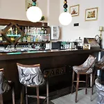 Zara Отель 4*