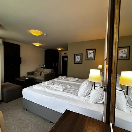 Hotel Zara 4*