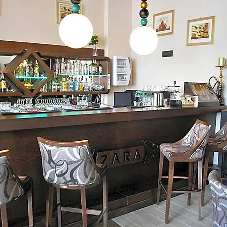 Zara 4*